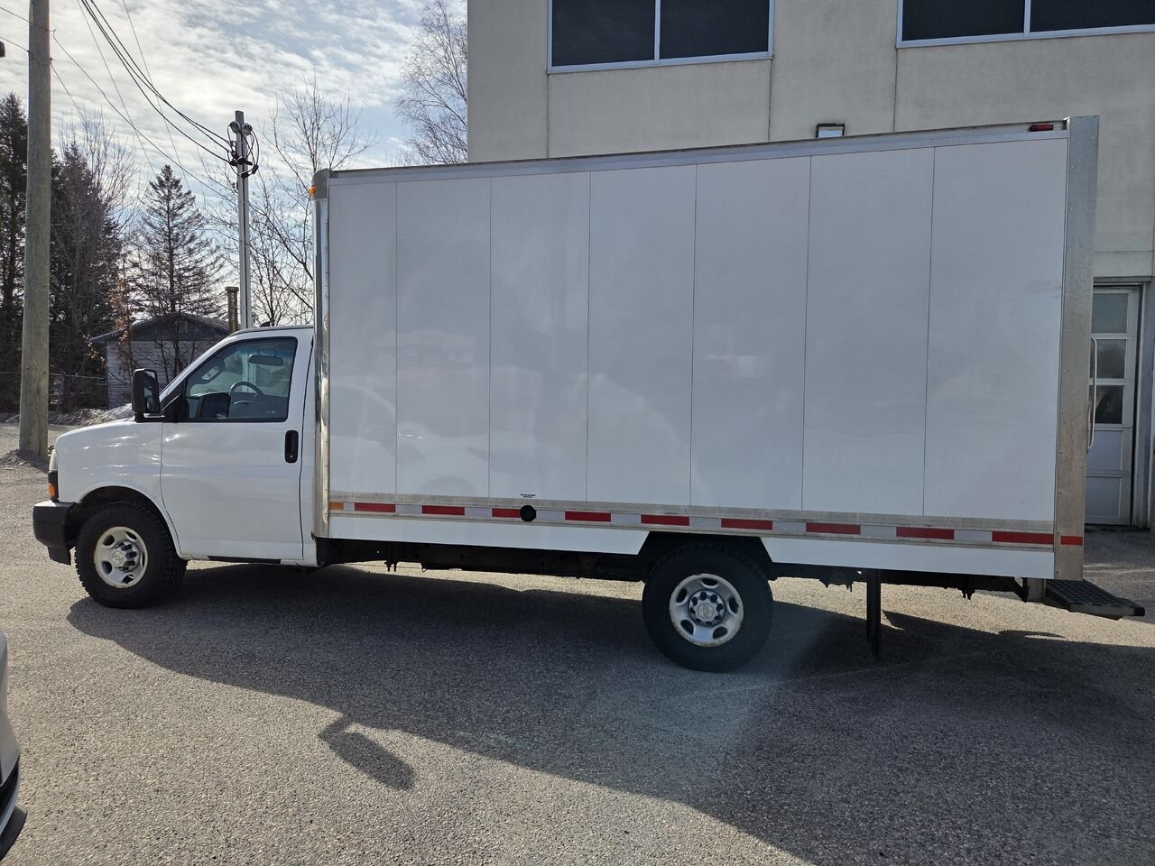 2023 CHEVROLET FOURGONNETTE COMMERCIALE TRONQUÉE EXPRESS White Mont-Laurier - photo #8