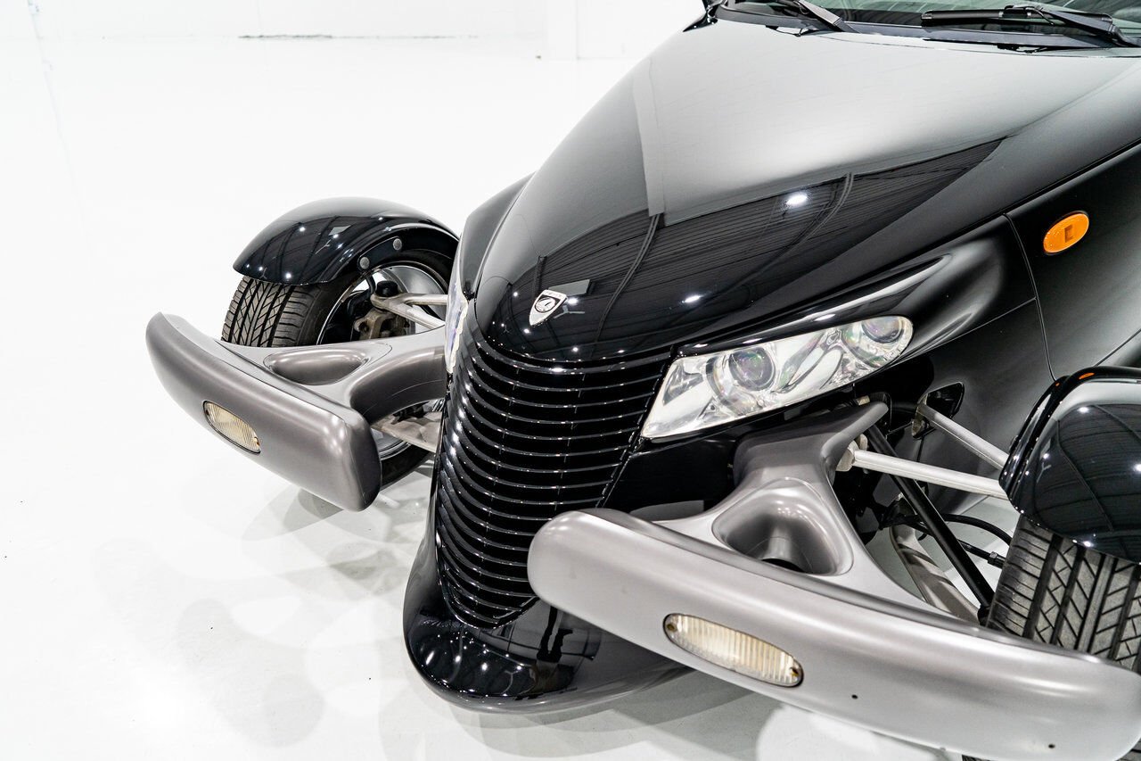1999 Plymouth Prowler Desirable Black Colour with only 7,611KM (4756mi) from new **PRICE IN USD** Black Montreal - photo #4
