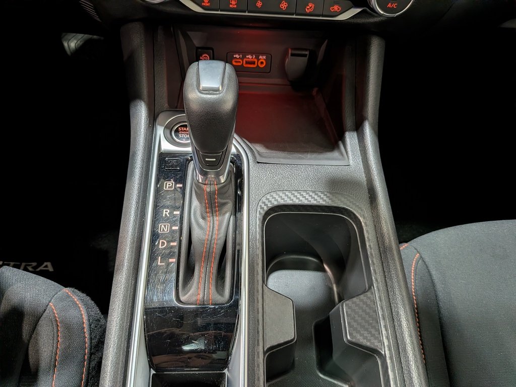 Nissan Sentra SR Manual 2024 Gris Val-David - photo #25