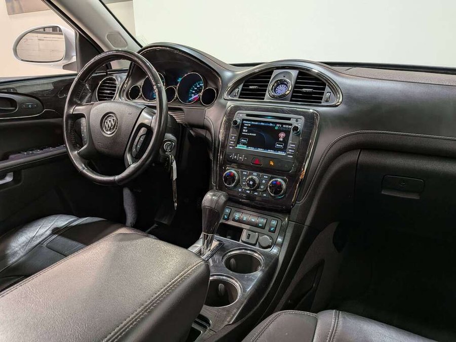 2016 Buick Enclave White