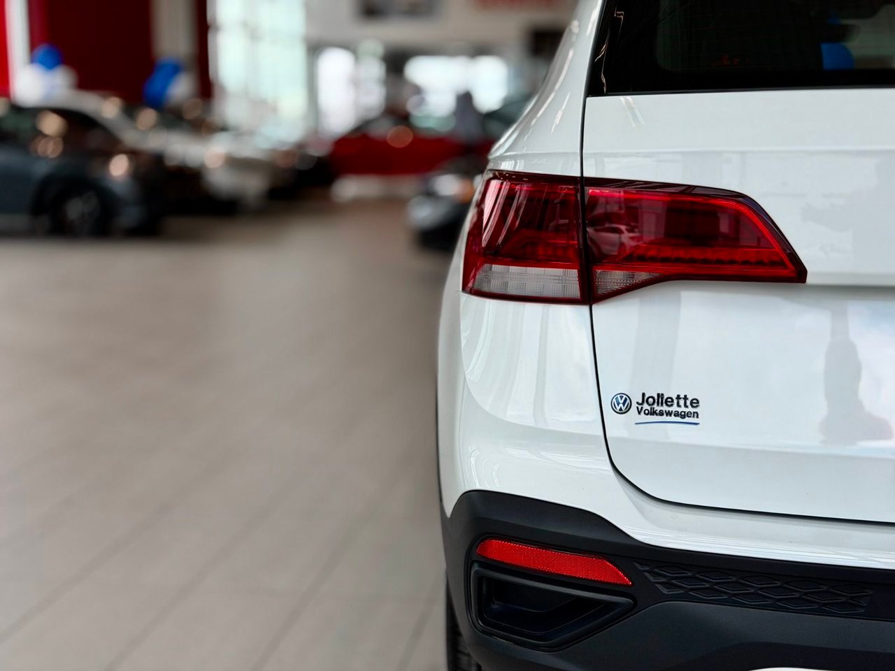 2024 Volkswagen Taos White Notre-Dame-des-Prairies - photo #11