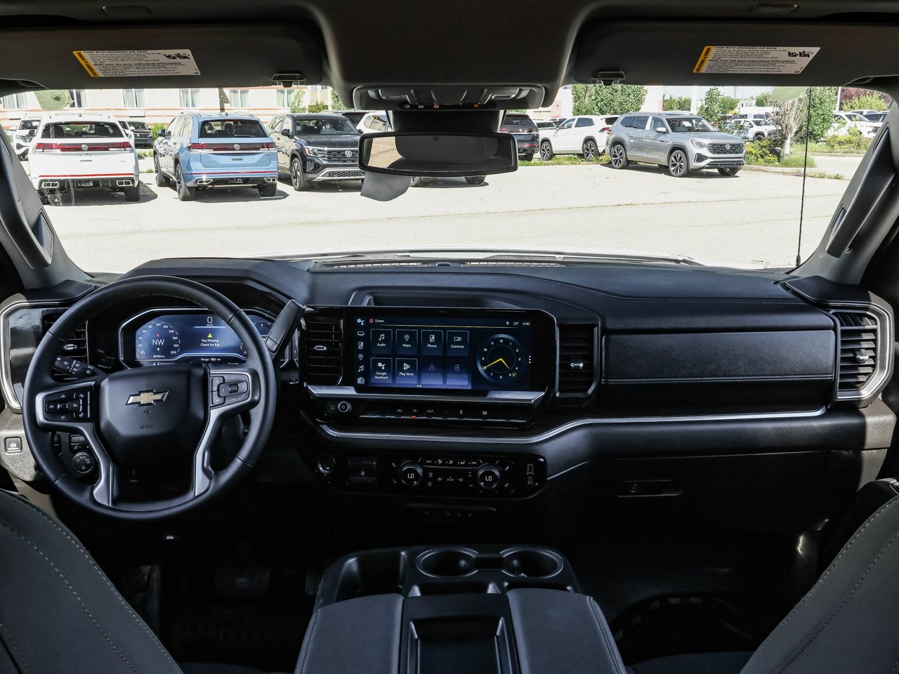 2025 Chevrolet Silverado 1500 4WD Crew Cab 147 LT White Sherwood Park - photo #16