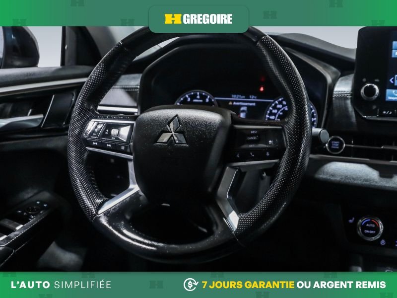 Mitsubishi Outlander 2022 Noir Saint-Eustache - photo #18