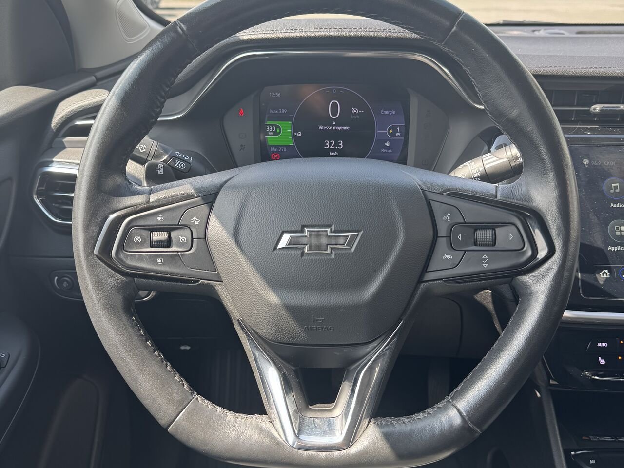 Chevrolet Bolt EUV LT 2023 Blanc Granby - photo #14
