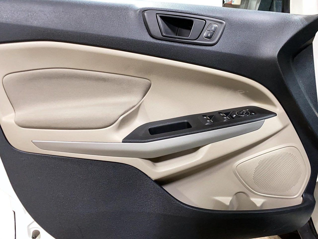 2020 Ford EcoSport S White Baie-Comeau - photo #9