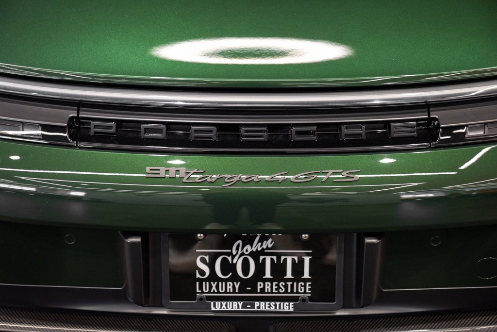 Porsche 911 Targa 4 GTS \\ No luxury TAX 2026 Vert Kirkland - photo #8
