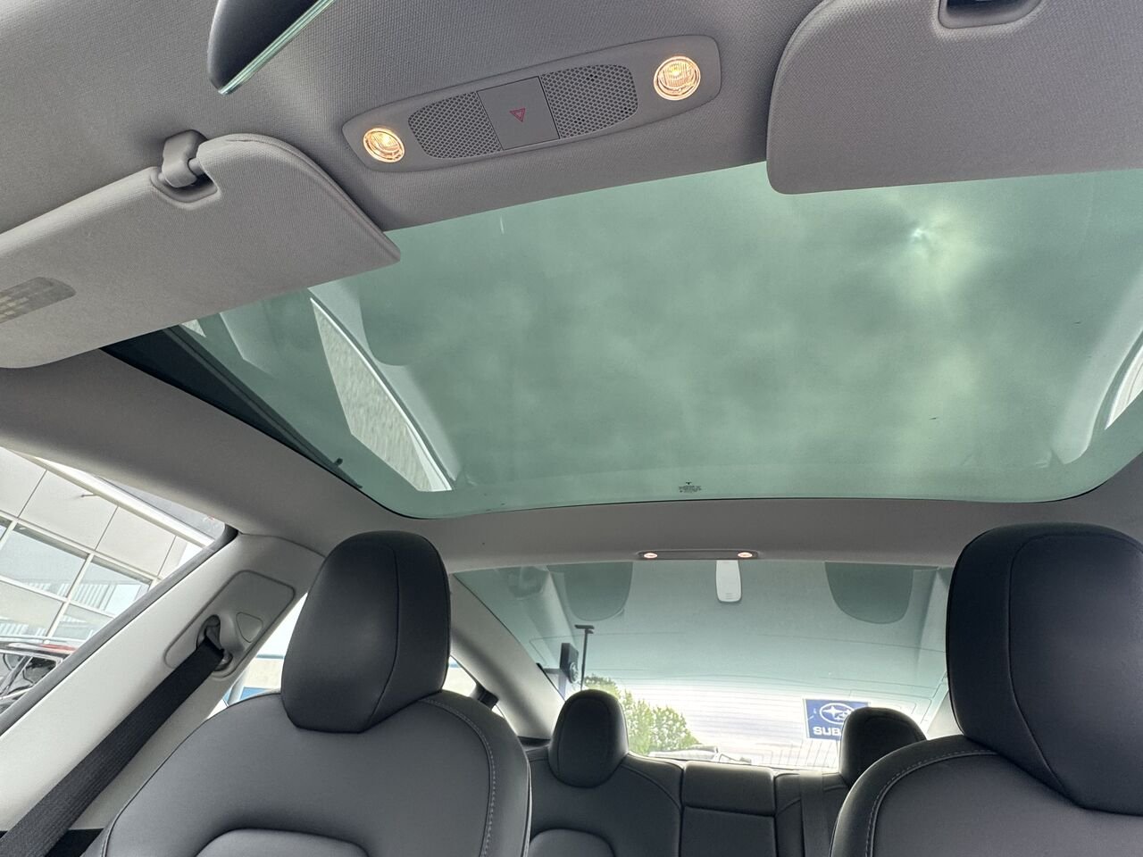 Tesla Model 3 2019 Blanc Granby - photo #13