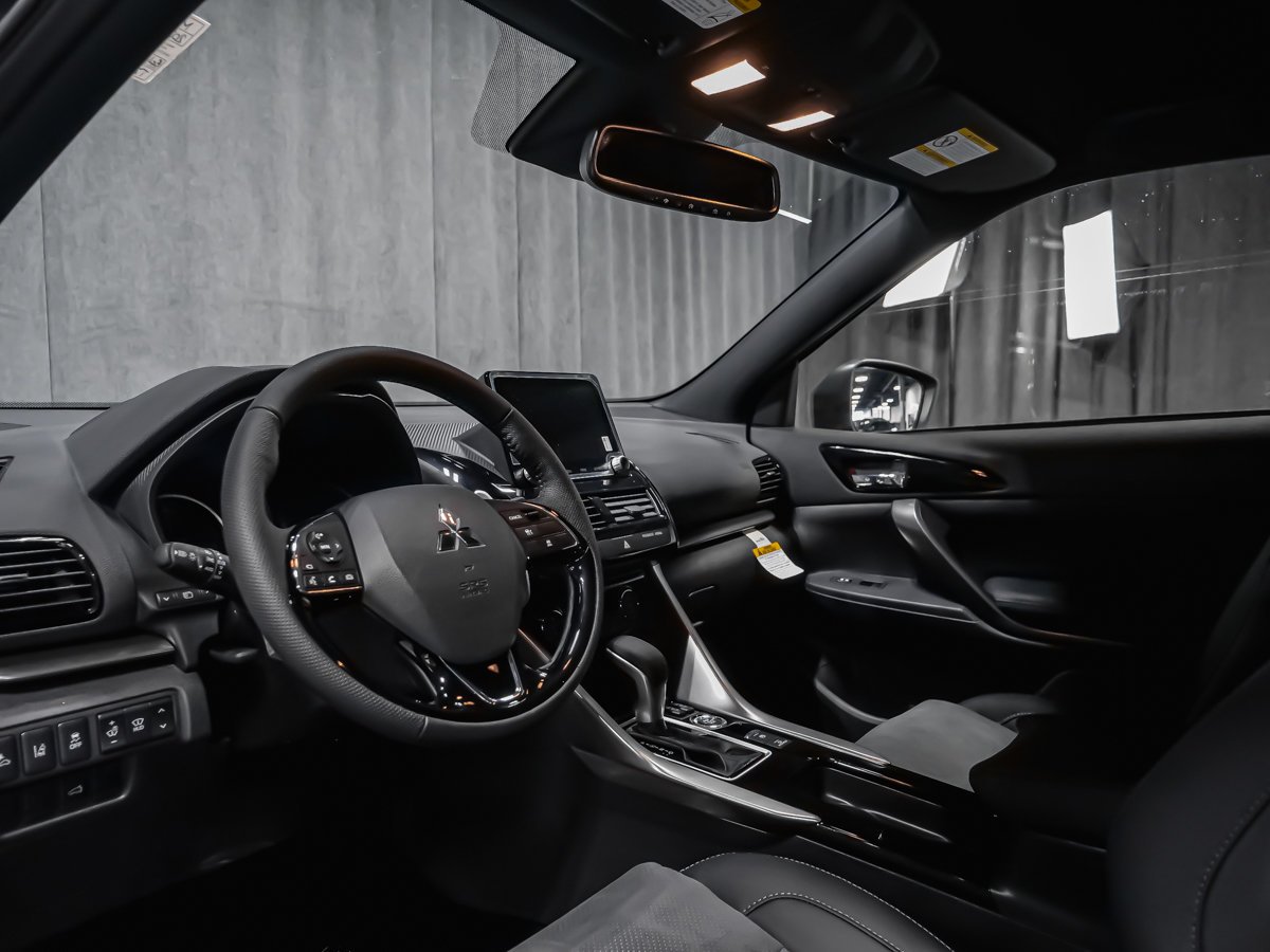 Mitsubishi Eclipse Cross NOIR 2026 Blanc diamant Montréal - photo #10