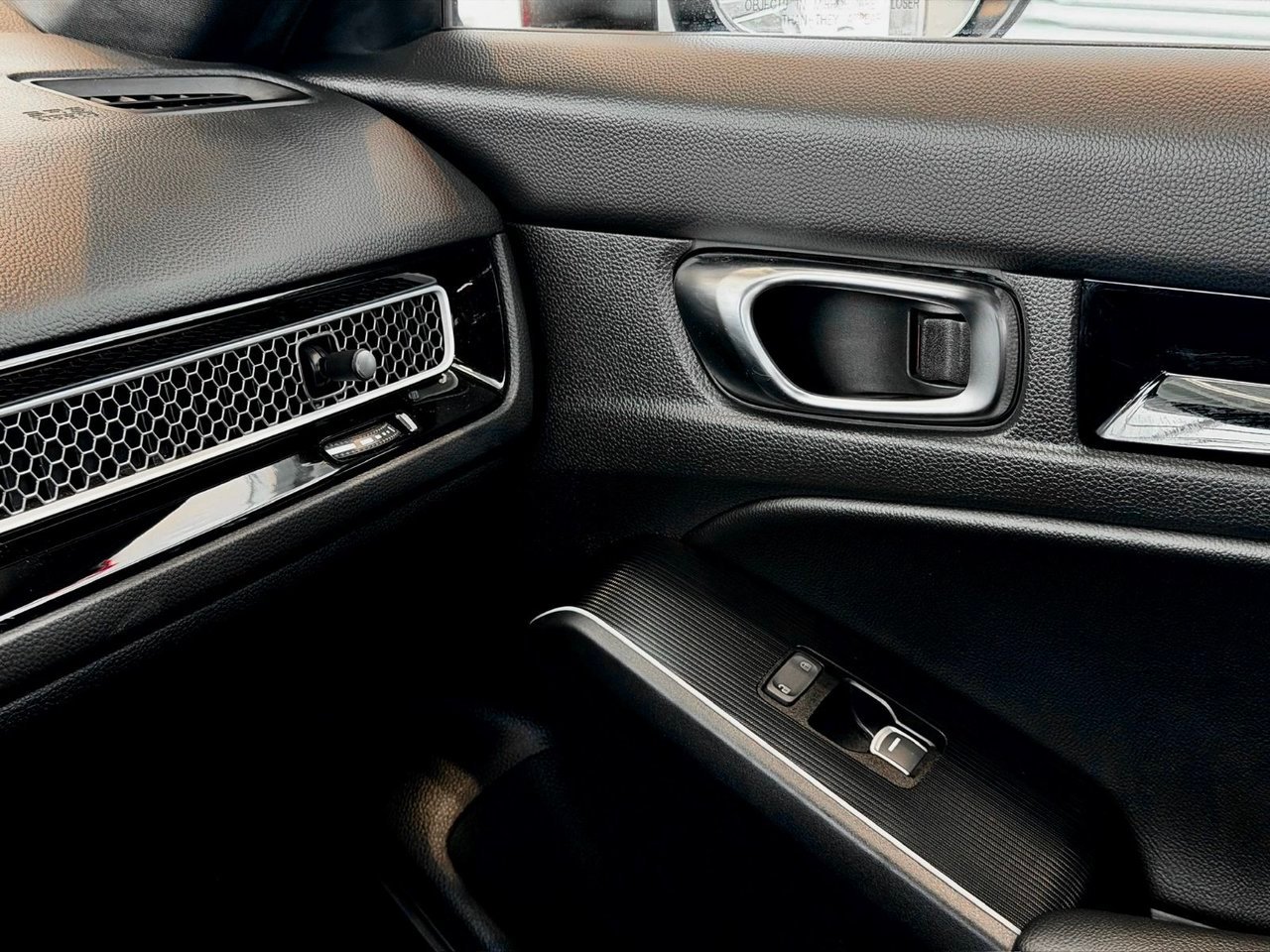 2025 Honda Civic Sedan Hybrid Notre-Dame-des-Prairies - photo #27