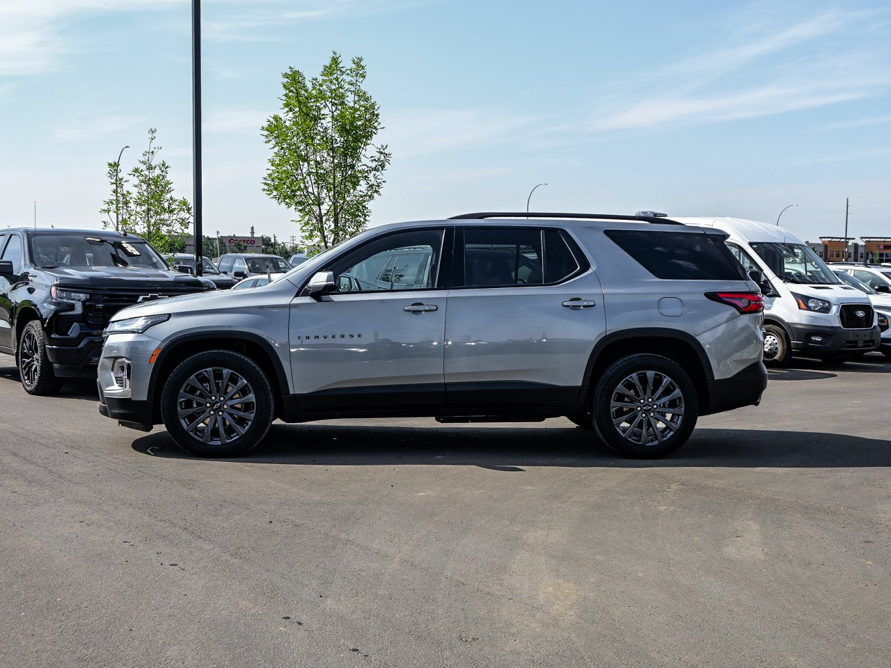 2023 Chevrolet Traverse AWD 4dr RS Grey Sherwood Park - photo #9