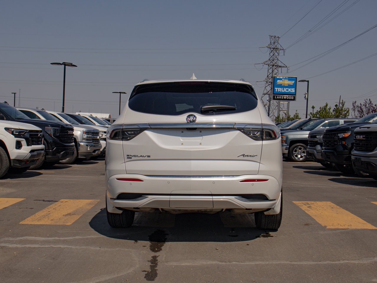2024 Buick Enclave AWD 4dr Avenir White Sherwood Park - photo #8