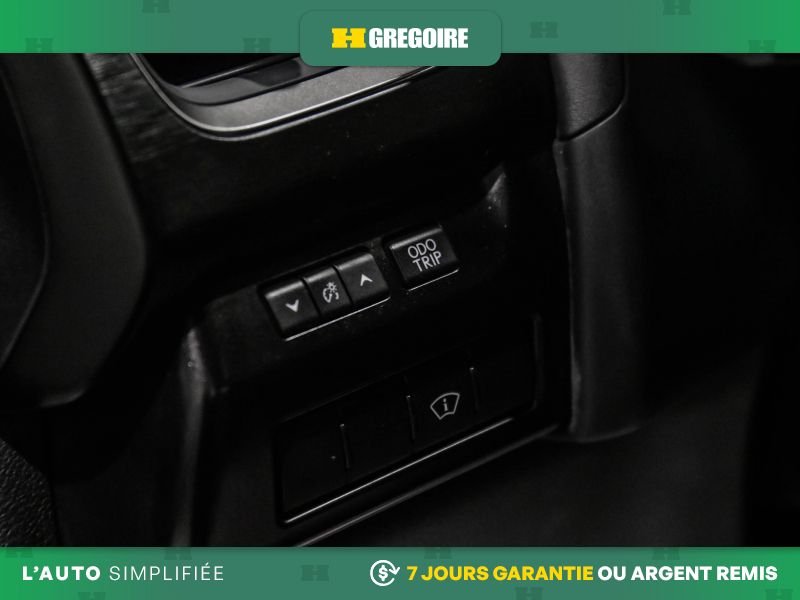 Lexus UX 2023 Noir Saint-Eustache - photo #19