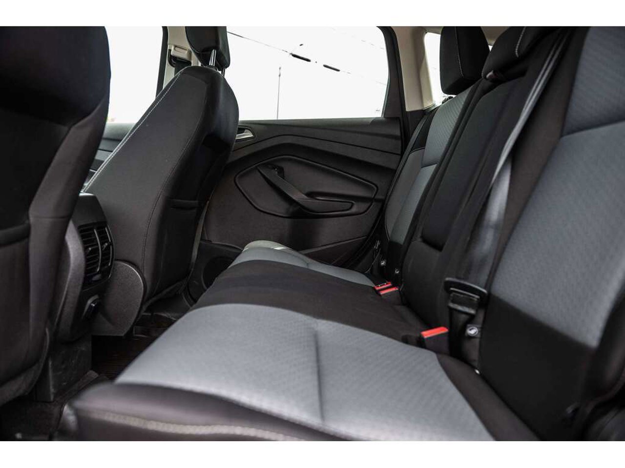 2018 Ford Escape Grey Sainte-Julienne - photo #25
