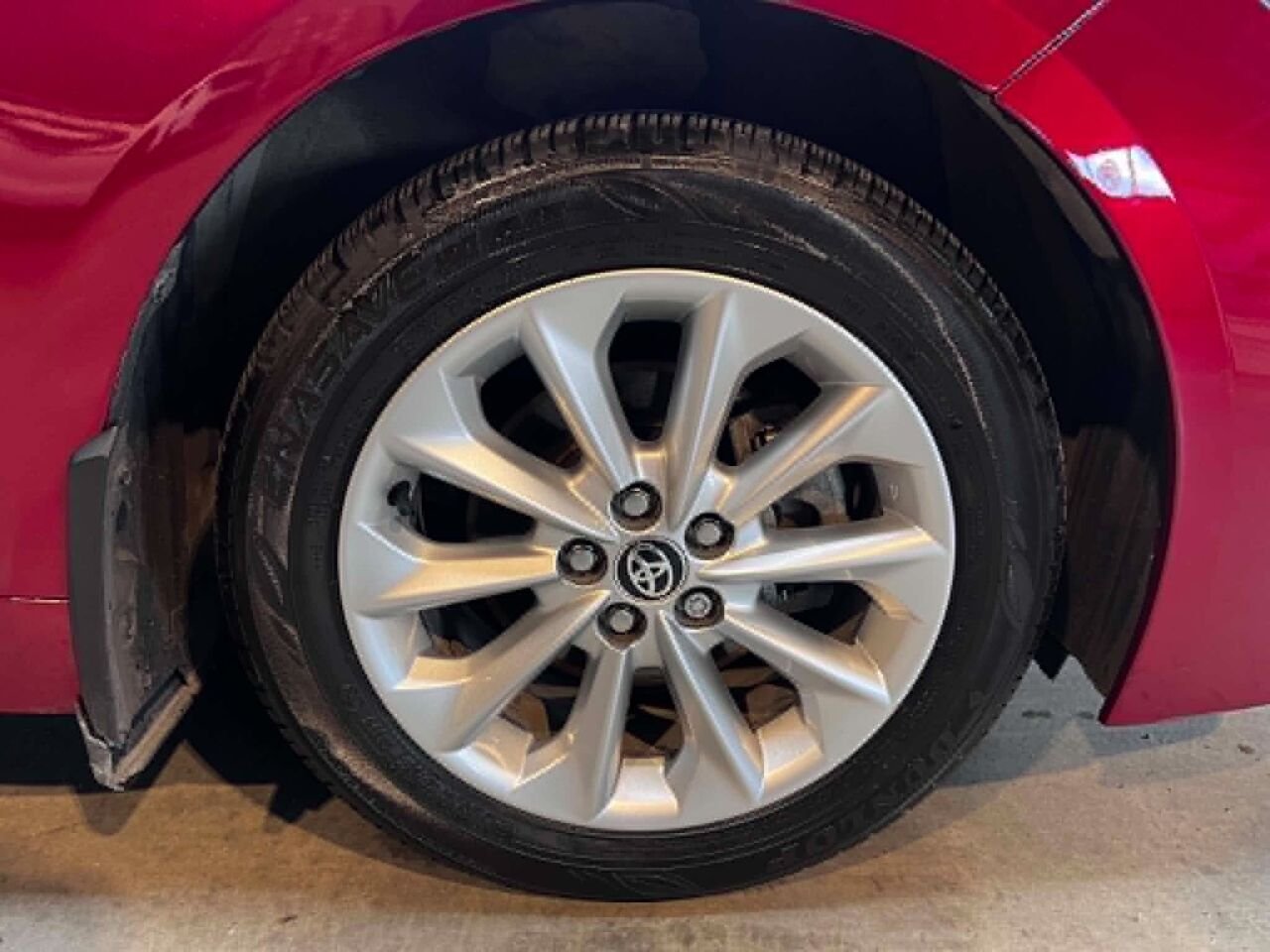 2022 Toyota Corolla Red Blainville - photo #12
