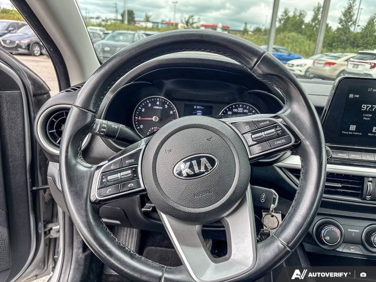 Kia Forte 3KPF24AD8ME321696 2021 Gris Mirabel - photo #16