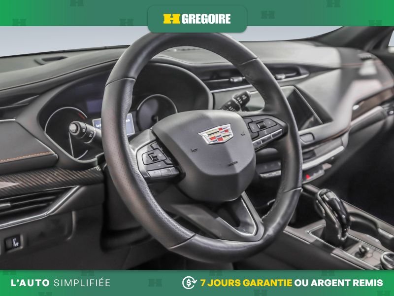 2023 Cadillac XT4 Grey Saint-Eustache - photo #13