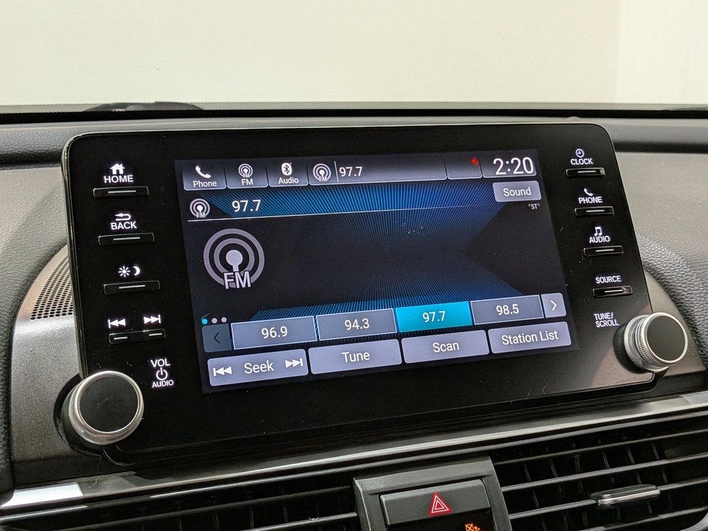 Honda Accord Sedan 2018 Noir Val-David - photo #21