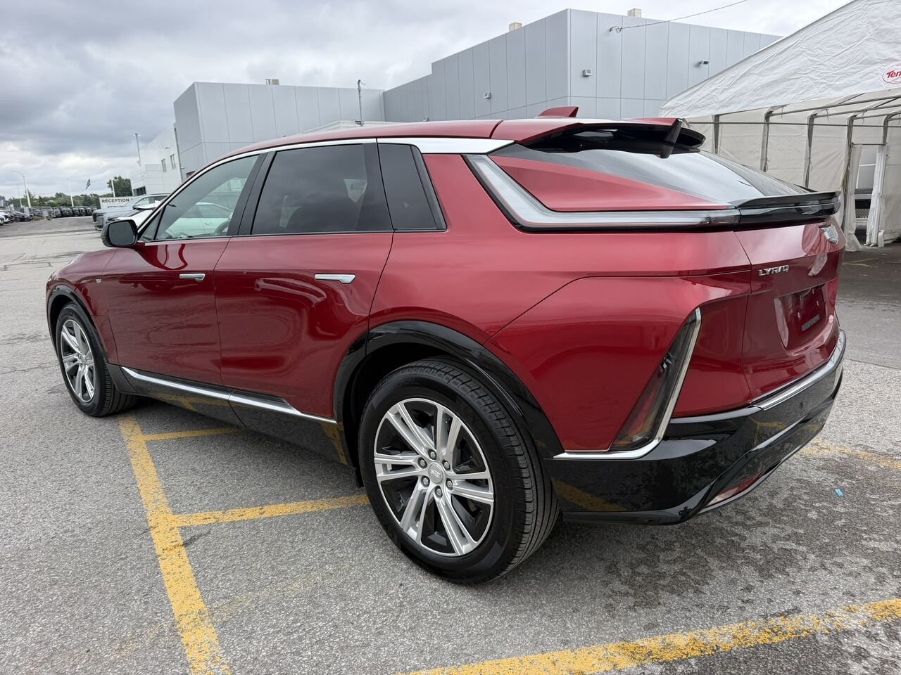 Cadillac LYRIQ Tech FINANCEMENT À PARTIR 0.99% 2024 Rouge Laval - photo #11