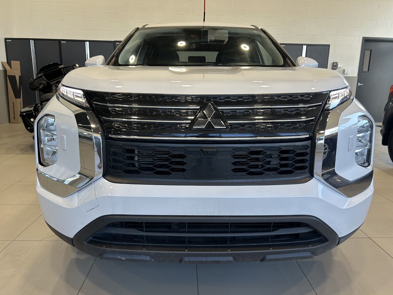 2023 Mitsubishi Outlander