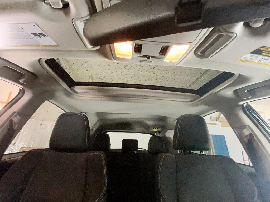 2018 Toyota RAV4 Black Amos - photo #15