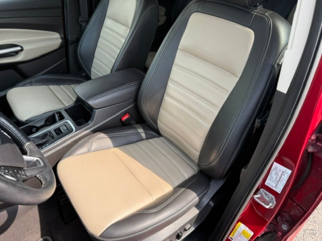2019 Ford Escape Red Saint-Basile-le-Grand - photo #14