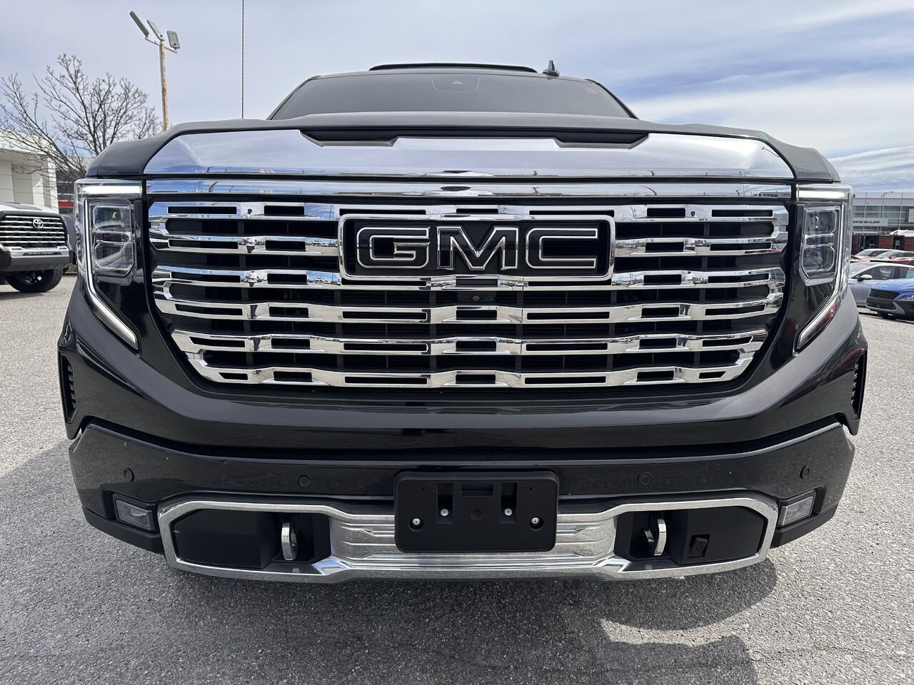 GMC SIERRA K1500 DENALI Denali cabine multiplace 4RM 147 po 2023 Noir Ottawa & Gatineau - photo #27