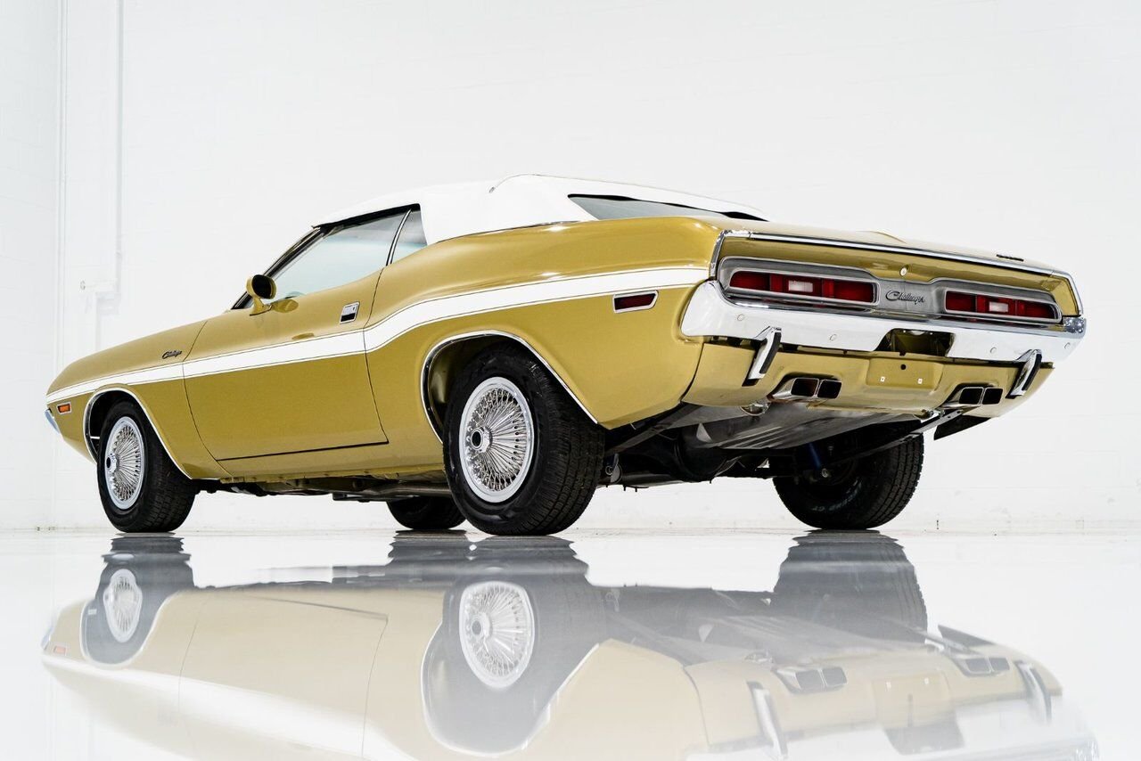 Dodge Challenger *PRIX EN USD* Convertible Fully restored to desirable specifications 1971 Or Montréal - photo #32
