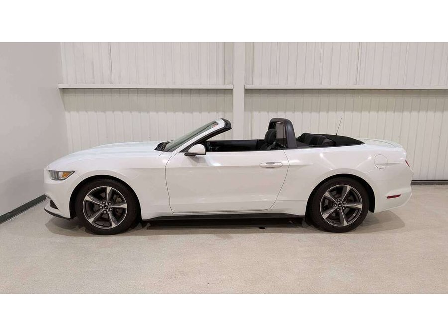 2015 Ford Mustang White