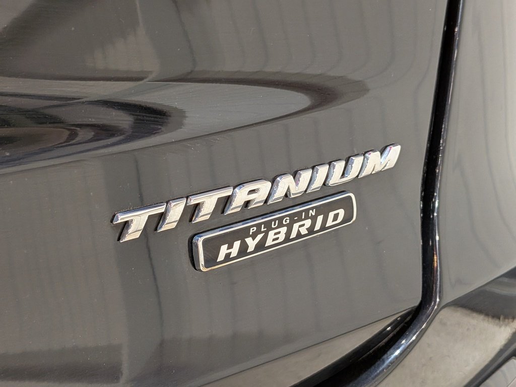 2020 Ford Fusion Energi Titanium FWD Black Val-David - photo #39