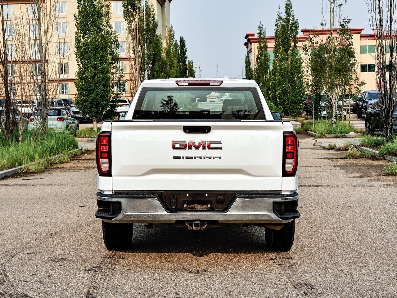 2024 GMC Sierra 1500 4WD Crew Cab 147 Pro White Sherwood Park - photo #11