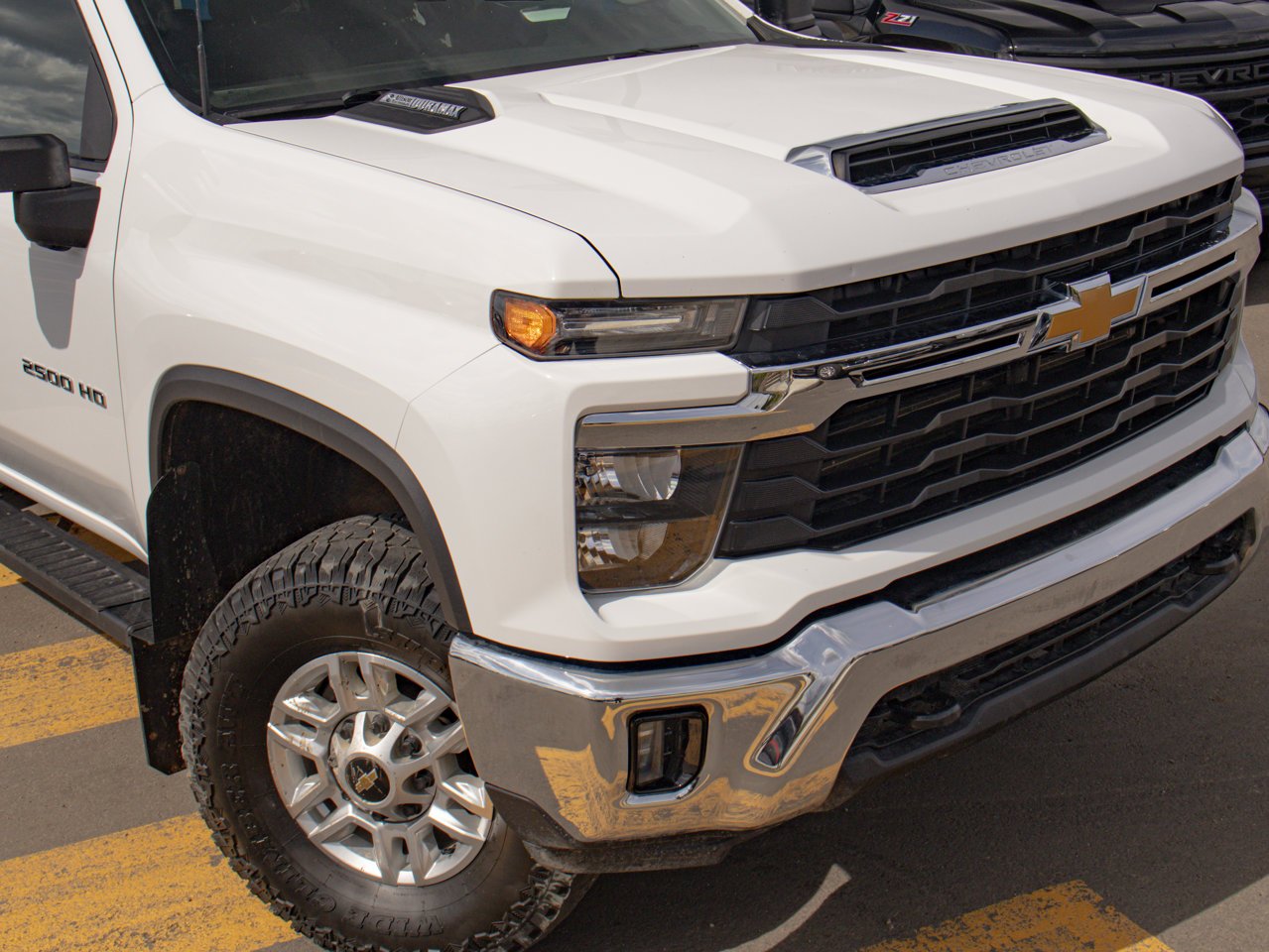 2024 Chevrolet Silverado 2500HD 4WD Double Cab 149 LT White Sherwood Park - photo #14