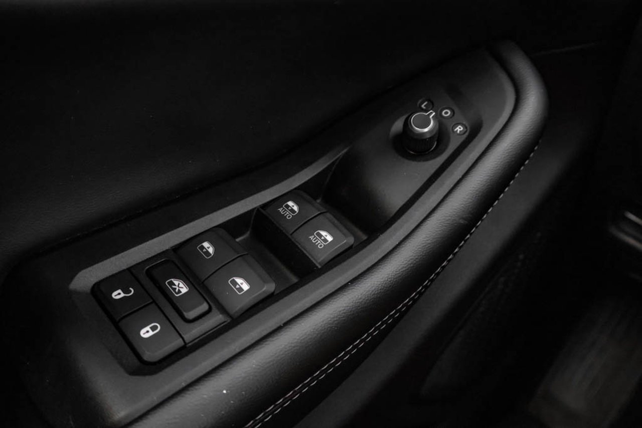 2024 Jeep Grand Cherokee L Limited 4x4 Blue Sherwood Park - photo #15