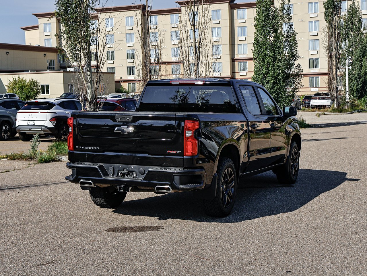 2023 Chevrolet Silverado 1500 4WD Crew Cab 147 RST Black Sherwood Park - photo #12