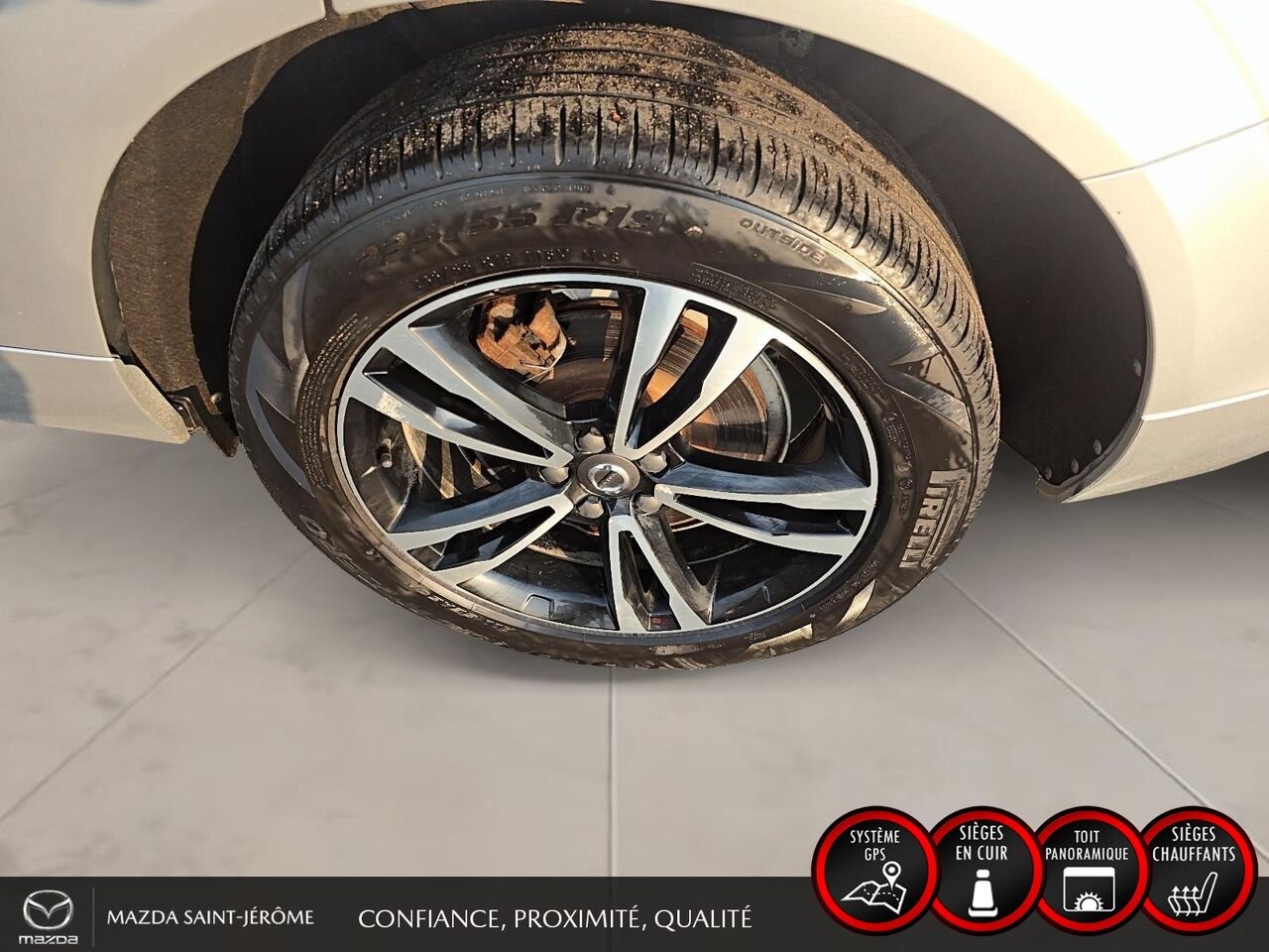 Volvo XC60 T6 Momentum | TOIT OUVRANT | CUIR | AWD | 2019 Gris Saint-Jérôme - photo #10