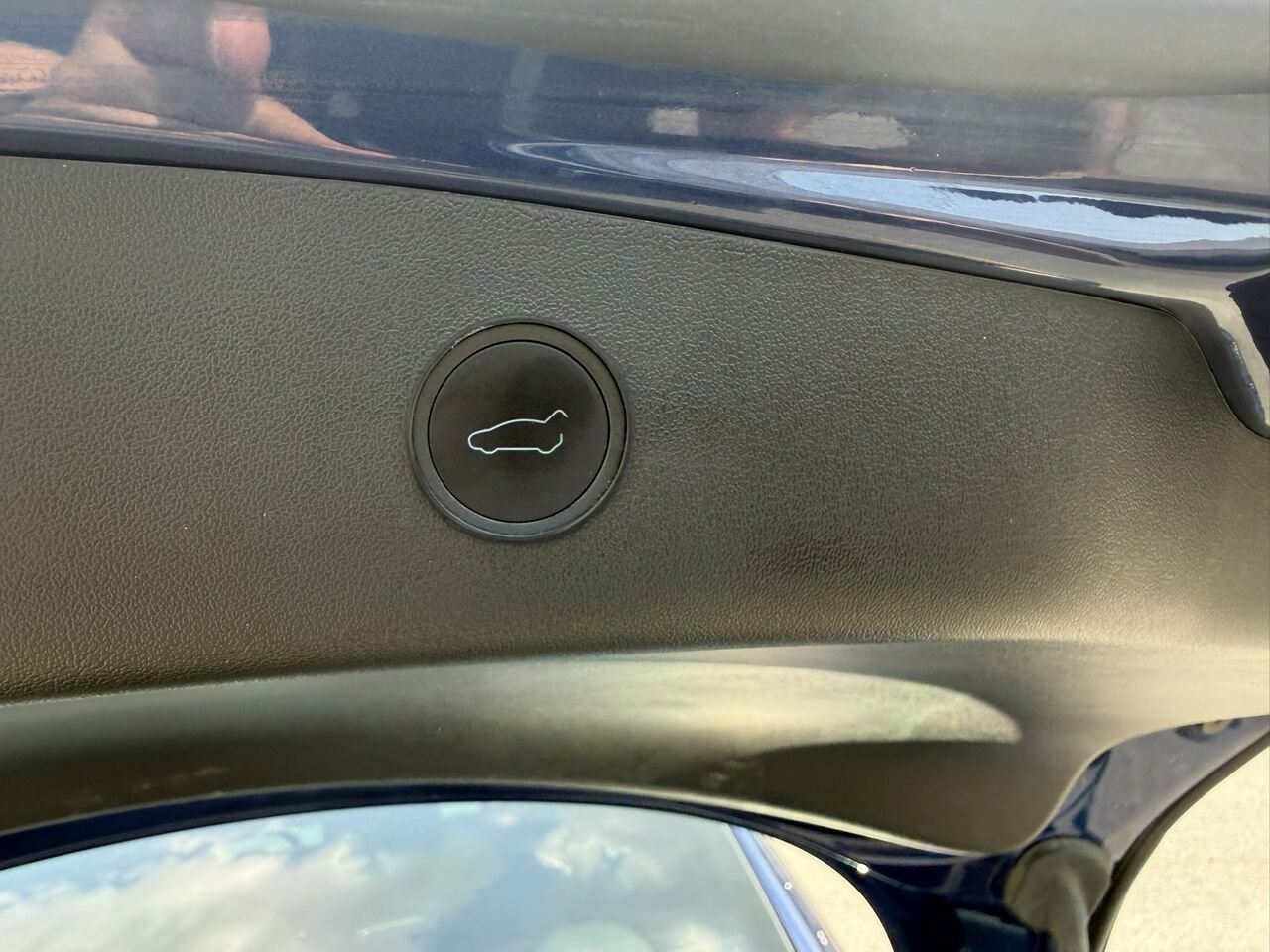 Tesla Model 3 2023 Bleu Laval - photo #13