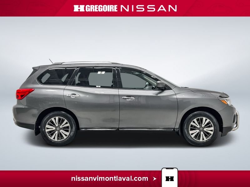 2017 Nissan Pathfinder Grey Laval - photo #10