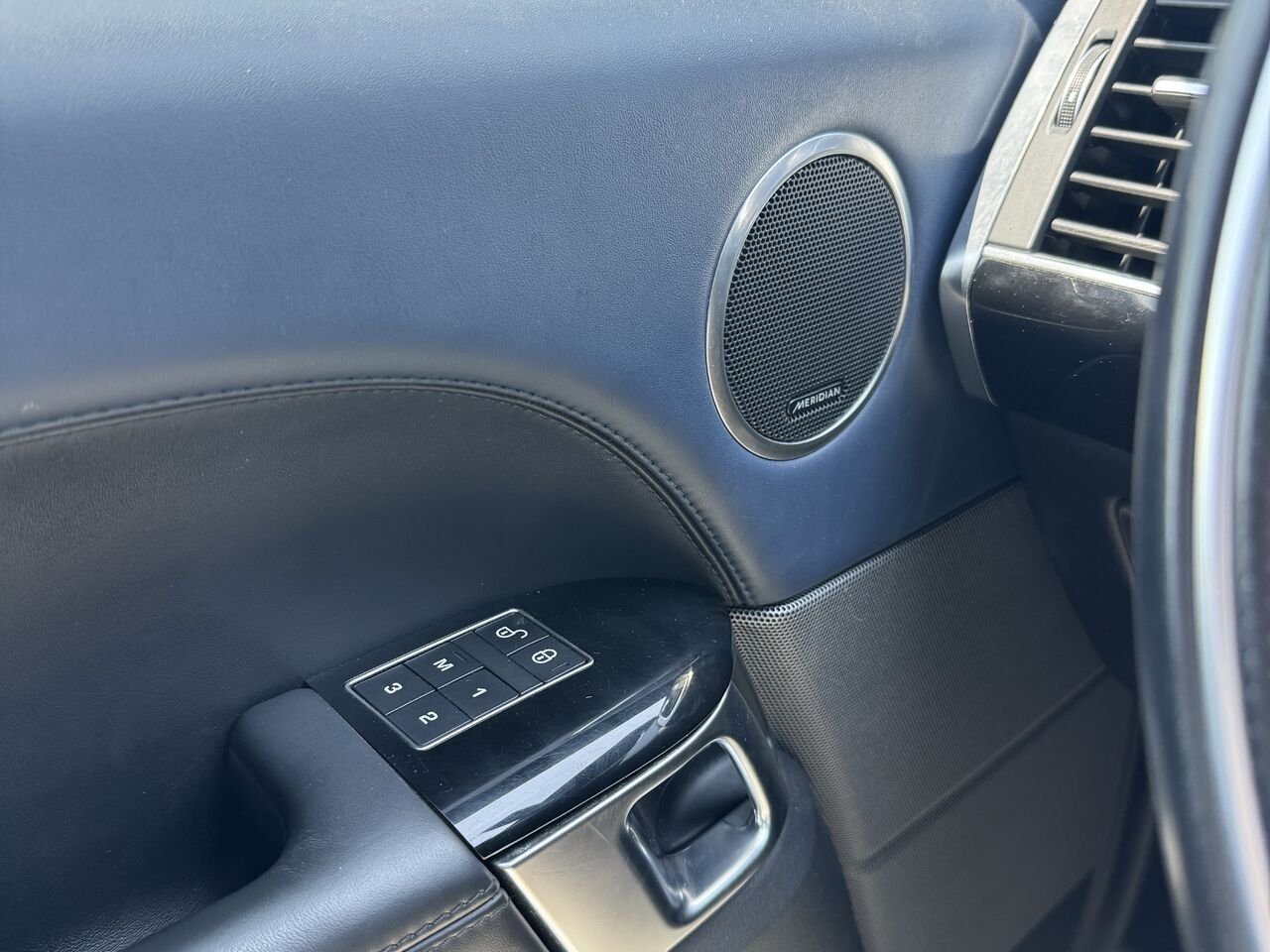 2019 Land Rover Range Rover Sport White Granby - photo #23