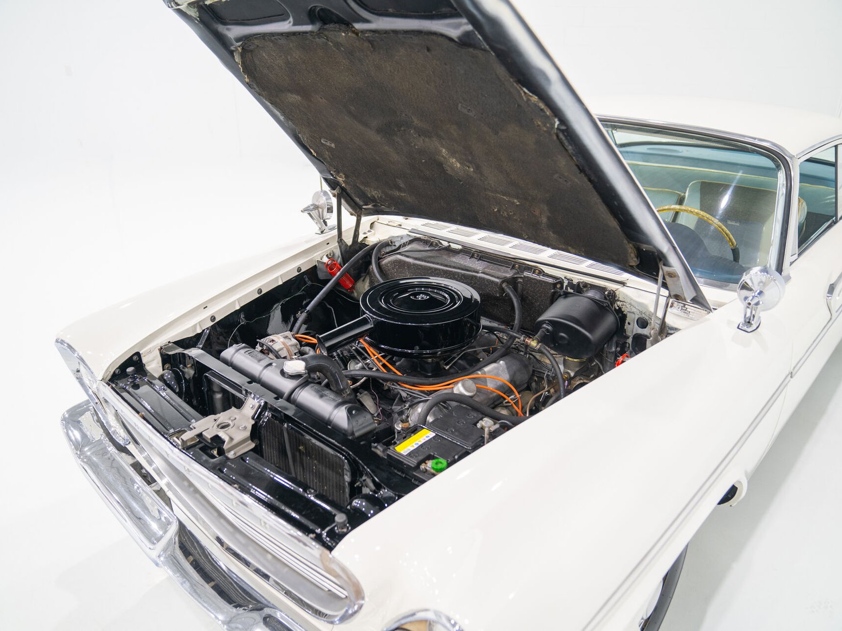 1961 Chrysler Windsor White Montreal - photo #14