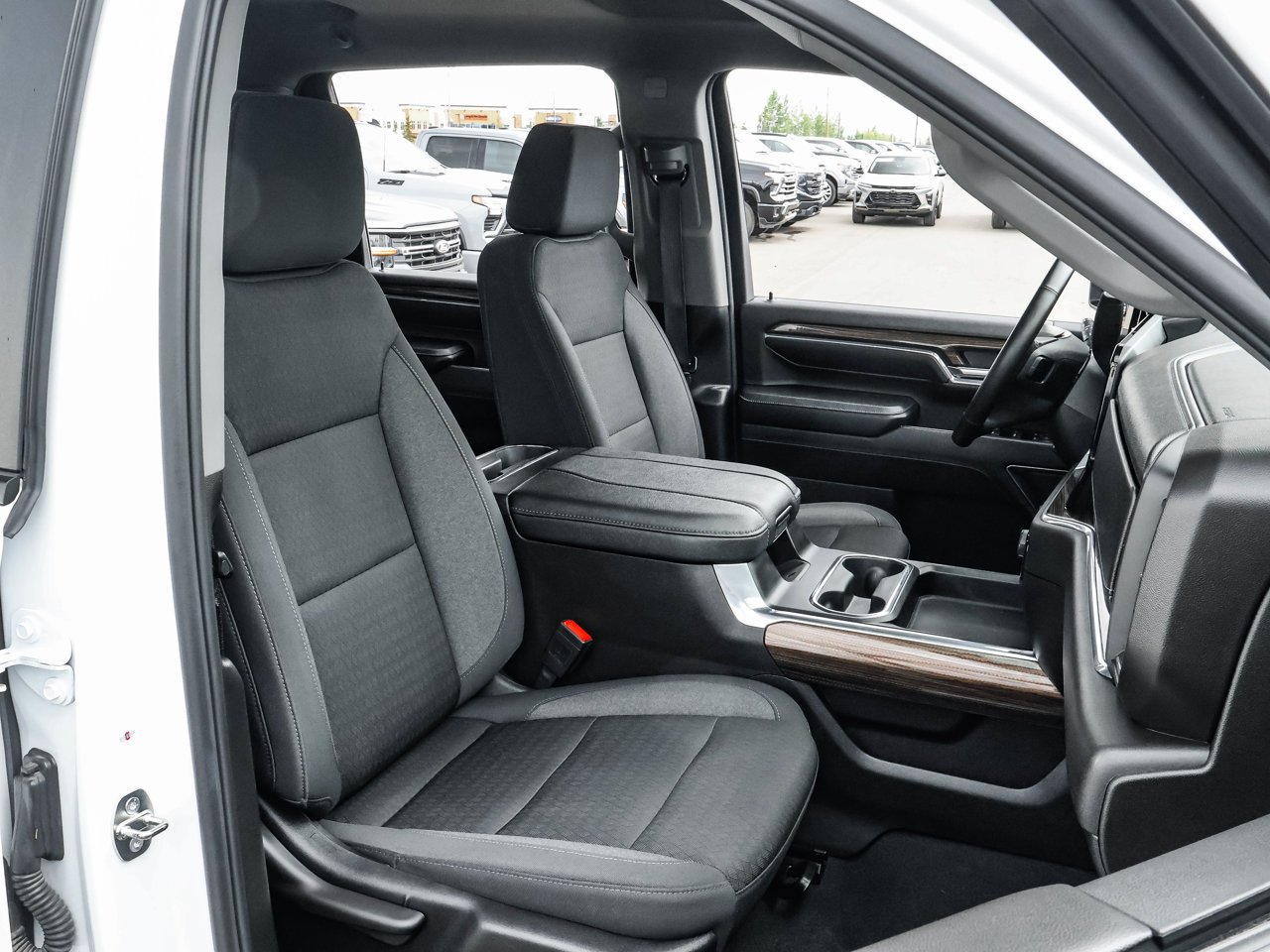 2024 Chevrolet Silverado 2500HD 4WD Crew Cab 159 LT White Sherwood Park - photo #14