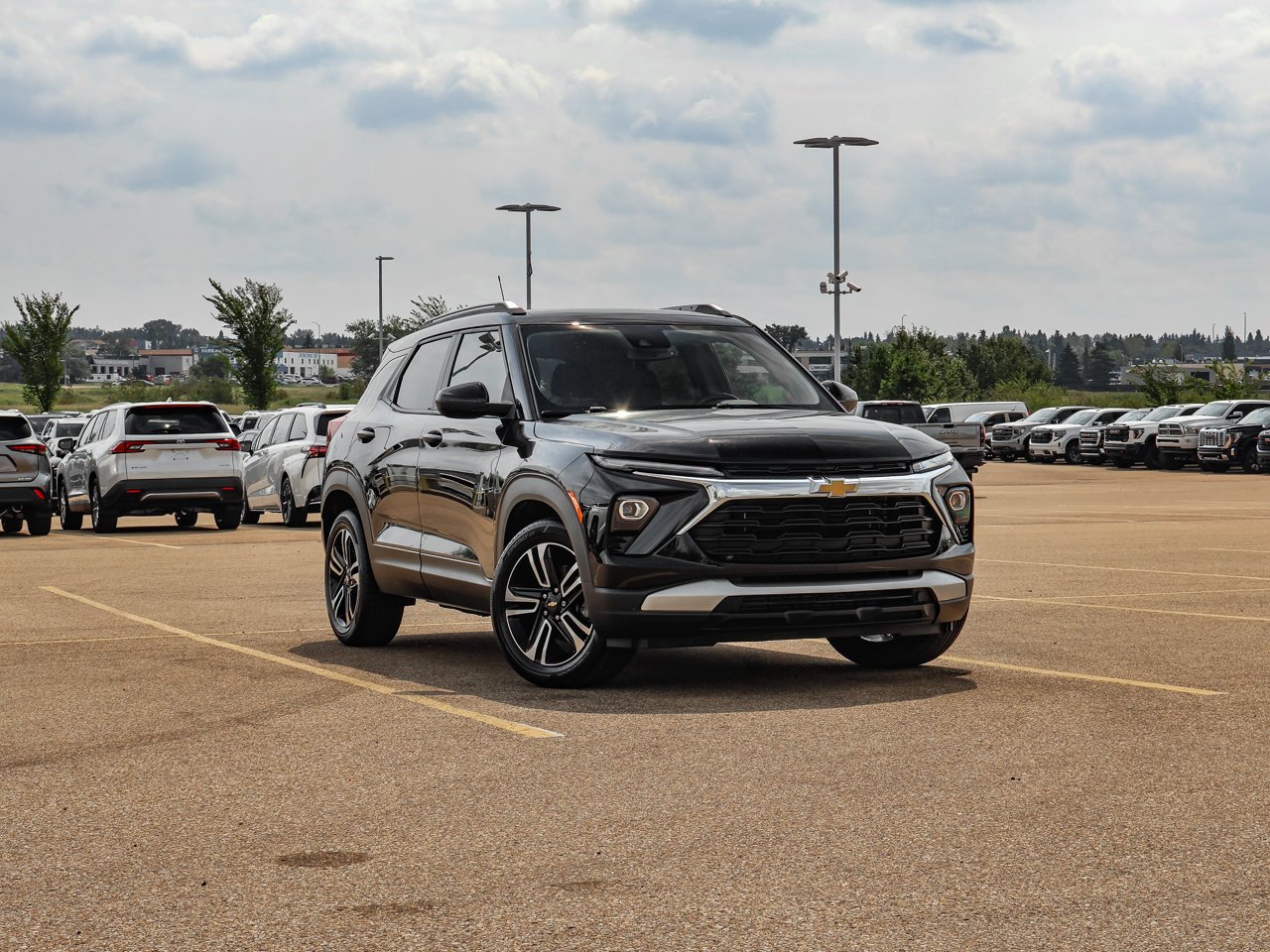 2024 Chevrolet Trailblazer FWD 4dr LT Black Sherwood Park - photo #1