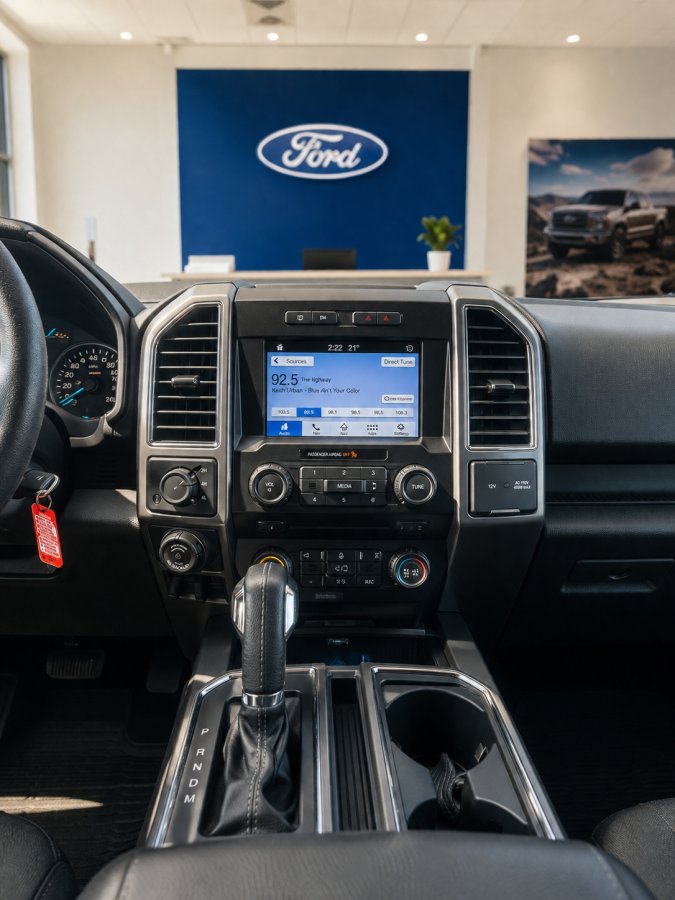 Ford F-150 2016 Noir La Sarre - photo #8