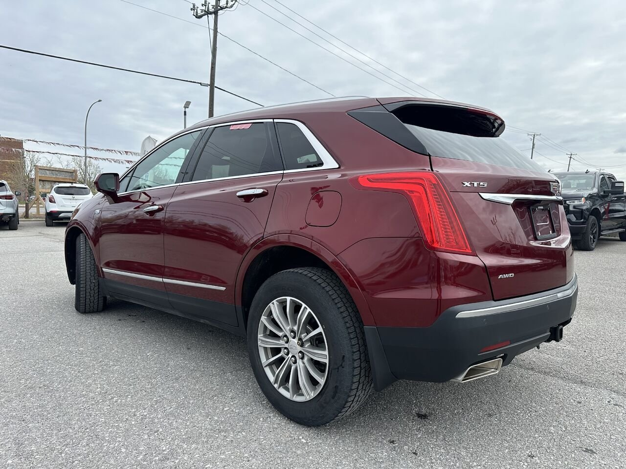 CADILLAC XT5 LUXURY TI 4 portes de luxe 2017 Rouge Gatineau - photo #16