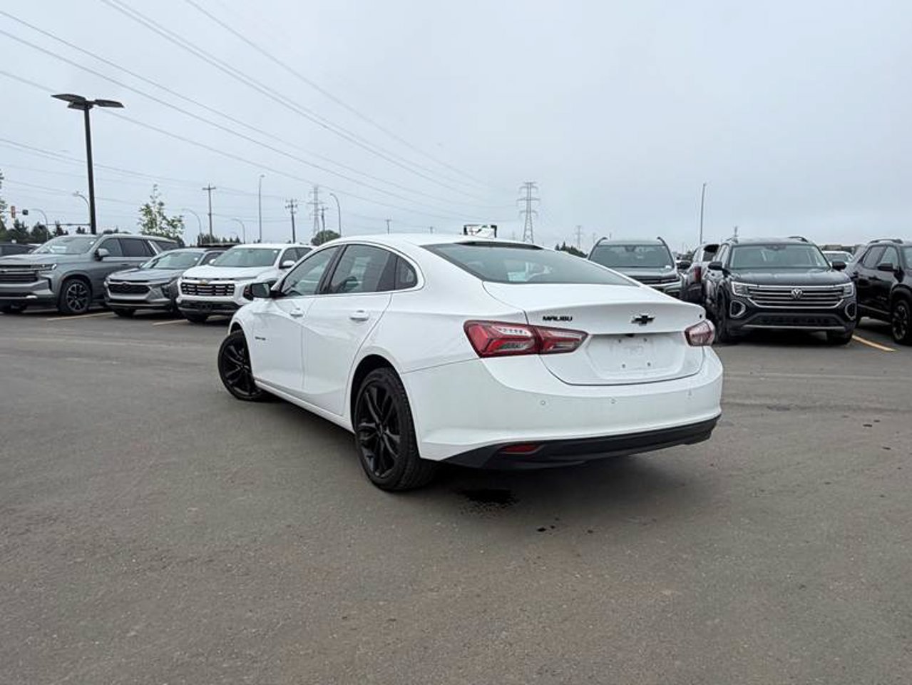 2024 Chevrolet Malibu 4dr Sdn 1LT White Sherwood Park - photo #3