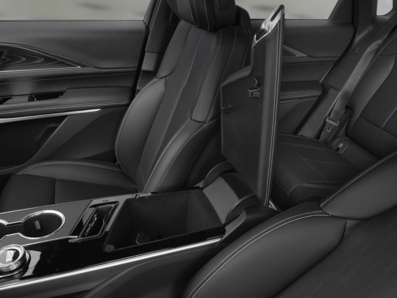 2027 CADILLAC LYRIQ LYRIQ-V ELECTRIC PREMIUM AWD (1SM) Radiant Red Tintcoat Rivière-du-Loup - photo #9