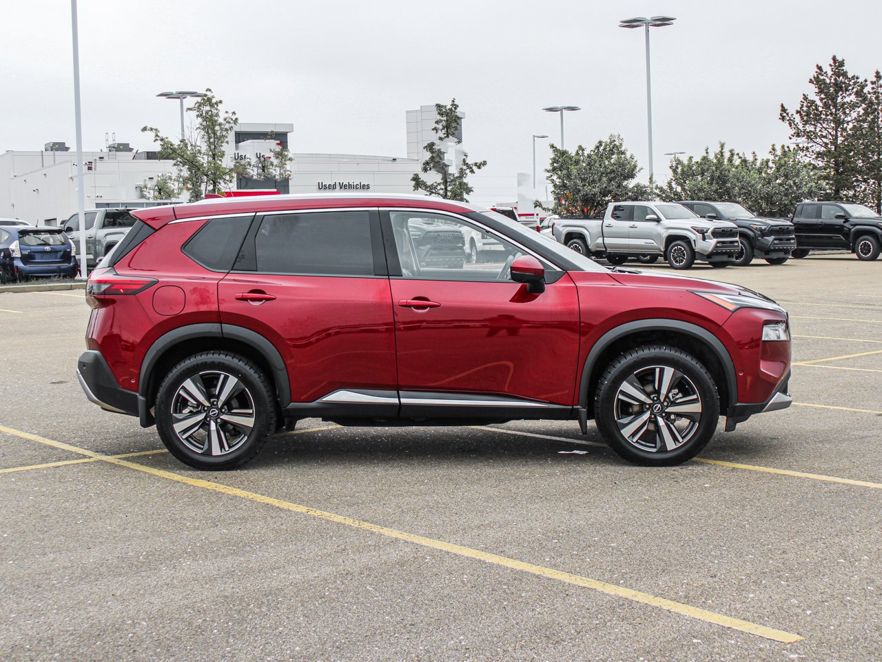 2023 Nissan Rogue AWD Platinum Grey Sherwood Park - photo #9