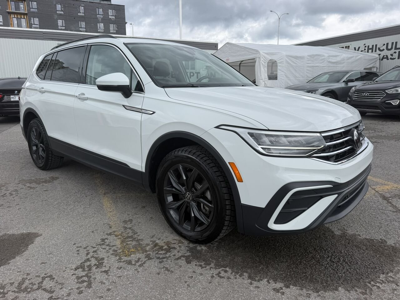 Volkswagen Tiguan Comfortline 4MOTION 2024 Blanc Laval - photo #4