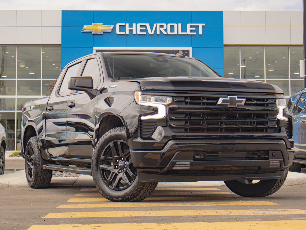 2024 Chevrolet Silverado 1500 4WD Crew Cab 147 RST Black Sherwood Park - photo #14