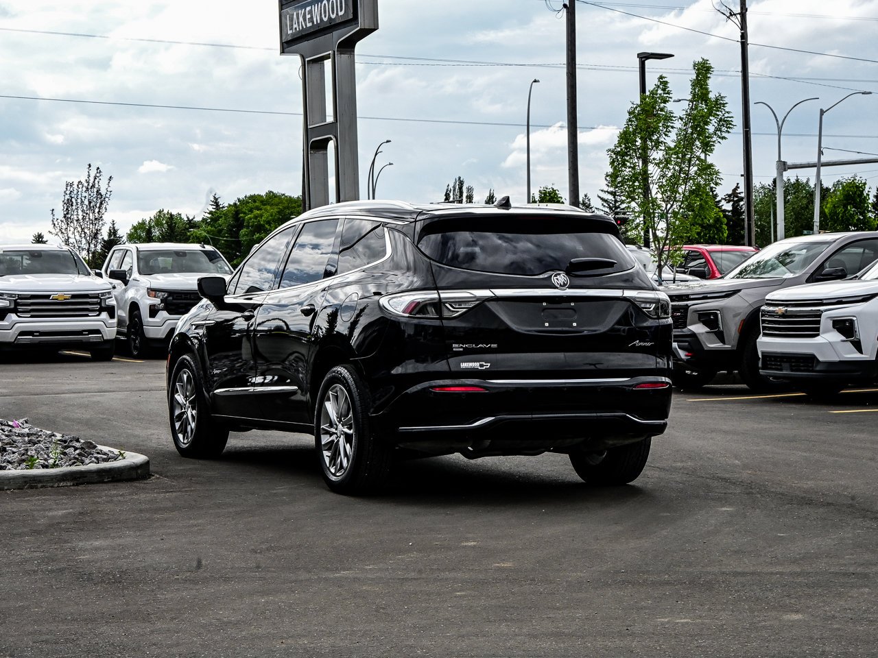 2022 Buick Enclave AWD 4dr Avenir Black Sherwood Park - photo #10