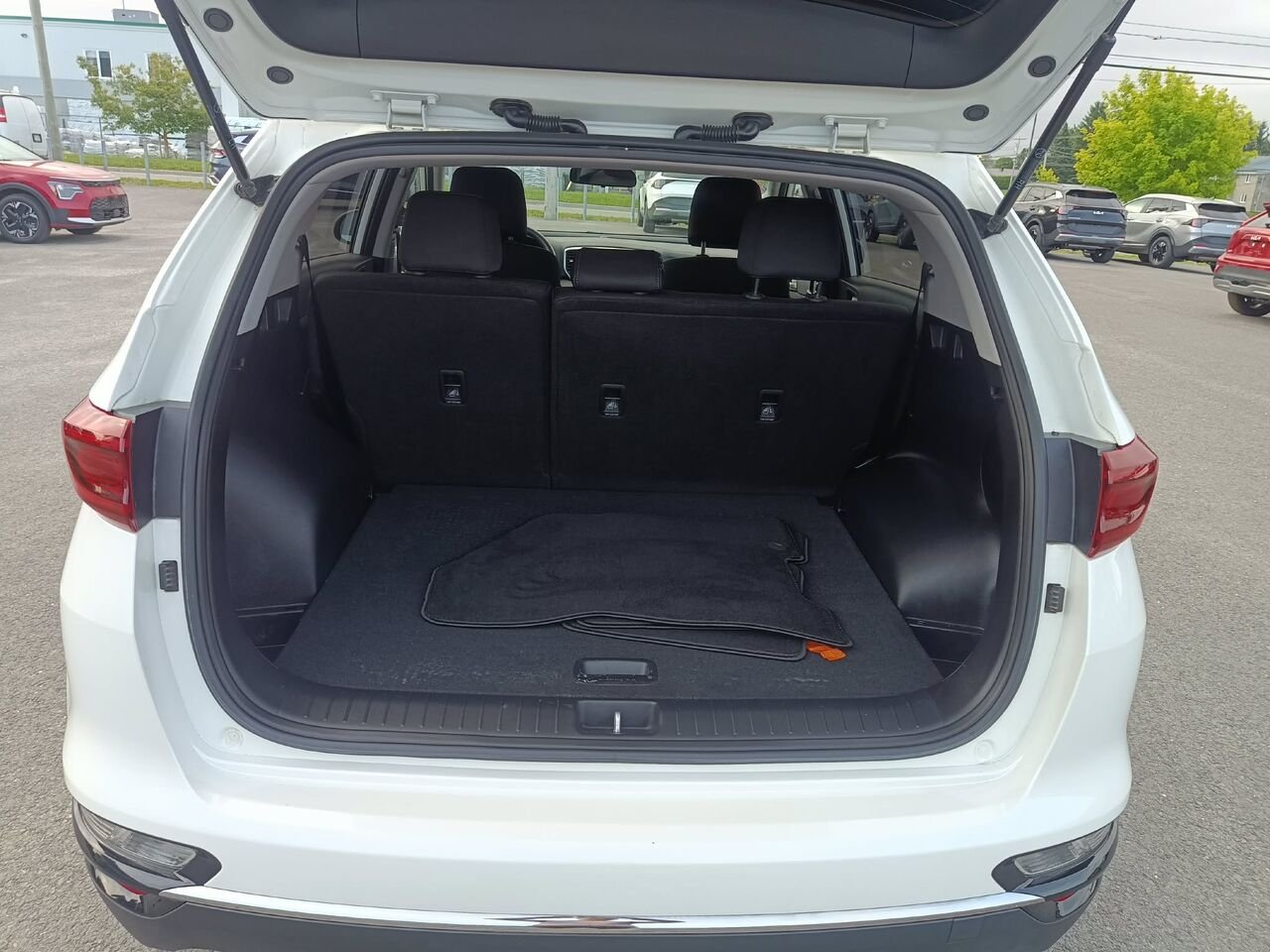 2020 Kia Sportage White Lac Mégantic - photo #6