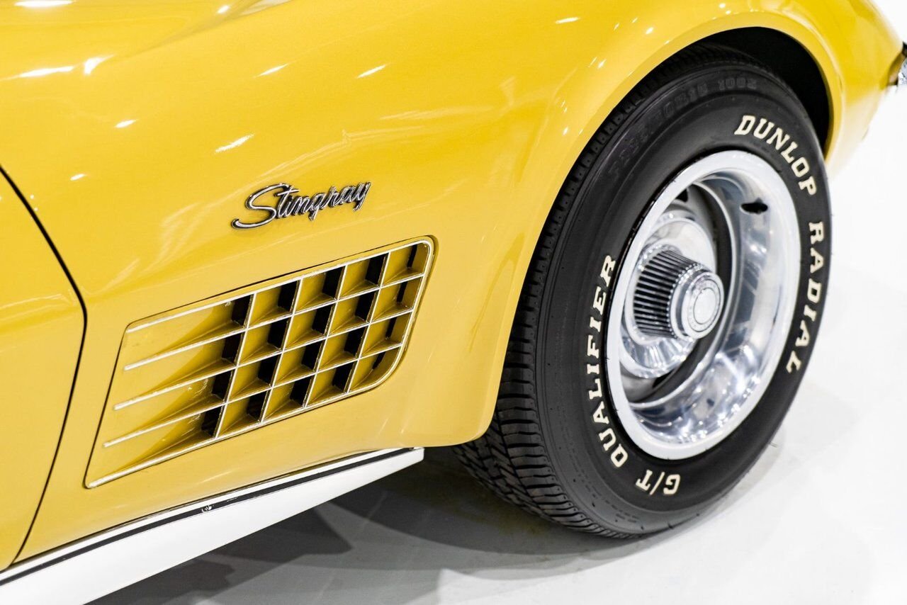1972 Chevrolet Corvette Unrestored matching# LT1 with documented 103,454km(64,283mi) | PRIX EN USD Gold Montreal - photo #29